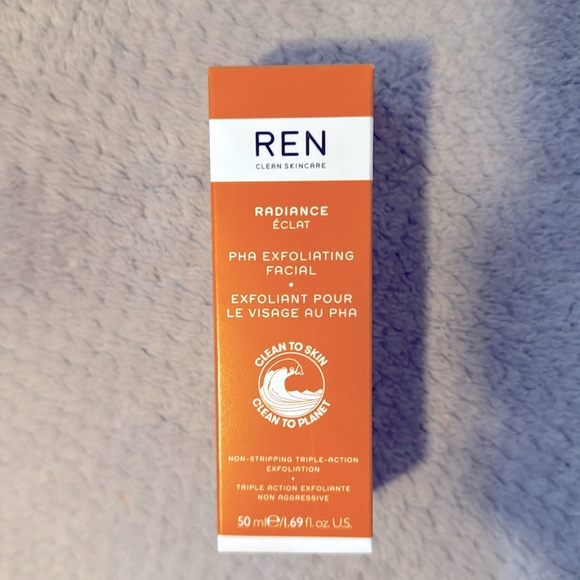 REN CLEAN SKINCARE - Picture 2 of 3